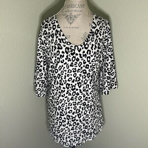Leopard print Black & White Tee